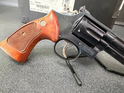 SMITH & WESSON 19-5 .357 MAG - Image 3 of 8