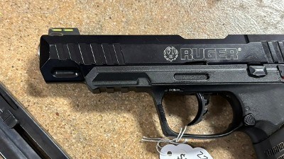 RUGER SR22 .22 LR - Image 3 of 7