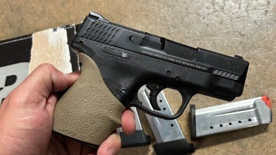 SMITH & WESSON M&P 45 SHIELD 45 ACP (45 Auto) - Image 6 of 7