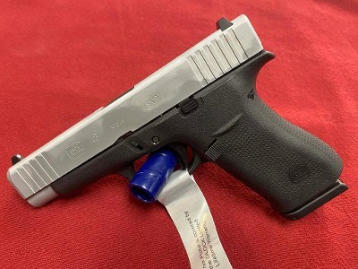 GLOCK G48 Two-Tone Factory Rebuilt 9MM LUGER (9x19 PARA) - Image 5 of 8