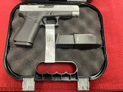 GLOCK G48 Two-Tone Factory Rebuilt 9MM LUGER (9x19 PARA) - Image 1 of 8