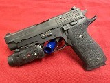SIG SAUER P2022 MADE IN GERMANY 45 ACP WITH STL-900 WEAPON LIGHT .45 ACP - Image 4 of 9