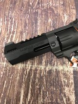 TAURUS raging hunter .44 MAGNUM - Image 6 of 7