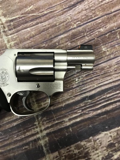 SMITH & WESSON 442 w/ Front Night Sight .38 Spl - Image 3 of 7