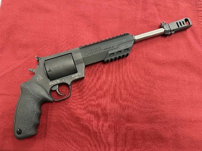 TAURUS RAGING HUNTER 460 S&W 460 S&W - Image 1 of 7