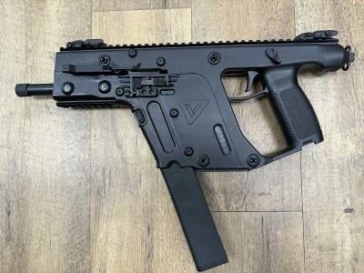 KRISS VECTOR SDP 22LR PISTOL .22 LR - Image 5 of 7