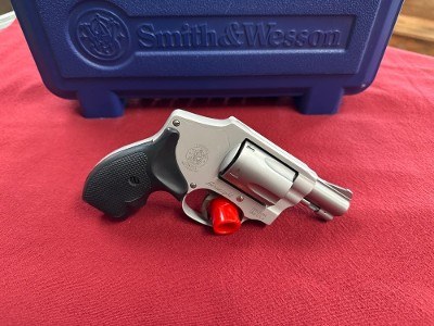 SMITH & WESSON 642-2 AIRWEIGHT 38 SPL HAMMERLESS .38 Spl - Image 1 of 7