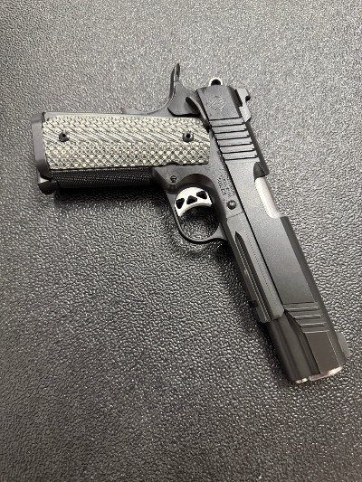 ROBERTS DEFENSE Dark Ops.45 ACP - Image 3 of 16