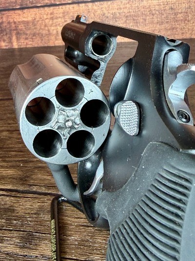 TAURUS The Judge 45-LC-Colt 410 3" .45 LC/.410 GA - Image 9 of 9