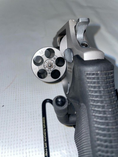 TAURUS 605 .357 MAG - Image 3 of 11