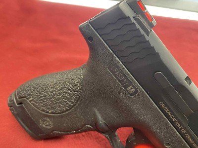 SMITH & WESSON M&P 9 SHIELD PerFORMANCE CENTER 9MM 9MM LUGER (9x19 PARA) - Image 3 of 7