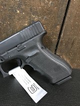 Glock G22 Gen4 (FACTORY REBUILD) .40 S&W - Image 3 of 7