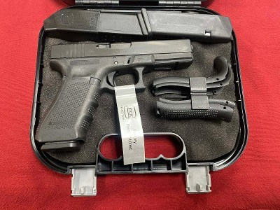 GLOCK G22 GEN 4 40SW (FACTORY REBUILD) .40 S&W - Image 1 of 10