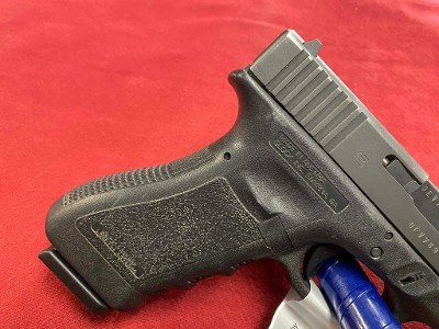 GLOCK 22 GEN 3 G22 40 SW FULL SIZE (FACTORY REBUILD) .40 S&W - Image 3 of 8