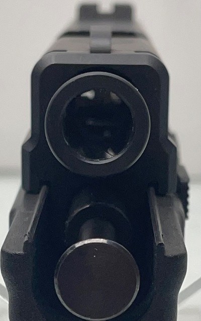SPRINGFIELD ARMORY XD-40 SUB-COMPACT .40 S&W - Image 4 of 17