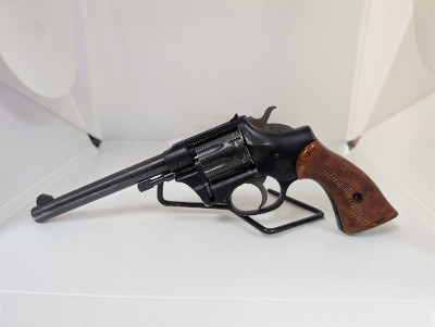 HIGH STANDARD MFG CO sentinel deluxe.22 LR - Image 1 of 4