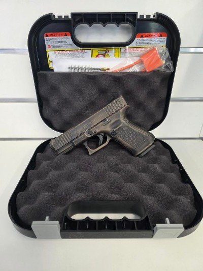 GLOCK 19 GEN 5 .9mm - Image 1 of 8