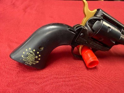 HERITAGE MFG. rough rider don&sbquo;t tread on me 22LR .22 CAL - Image 2 of 6
