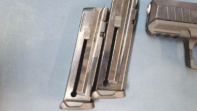 RUGER SR22 .22 LR - Image 5 of 6