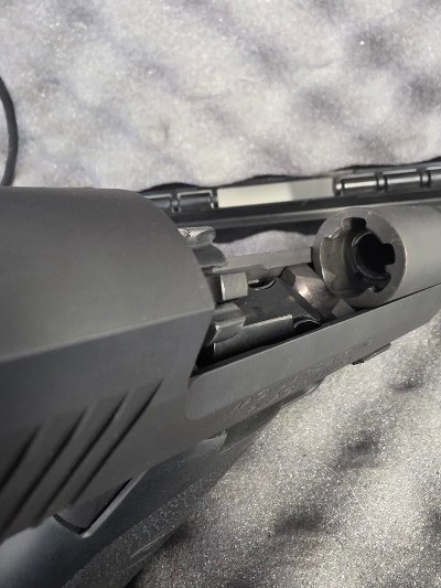 MAGNUM RESEARCH DESERT EAGLE .44 MAGNUM - Image 8 of 8