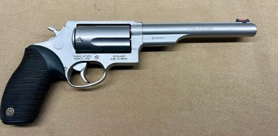 TAURUS JUDGE.45 LC/.410 GA - Image 2 of 6