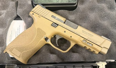 SMITH & WESSON M&P45 M2.0 FDE Truglo Night Sights .45 ACP - Image 2 of 3