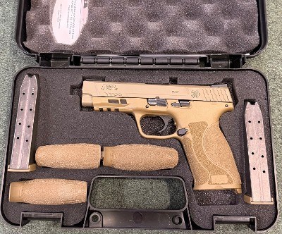 SMITH & WESSON M&P45 M2.0 FDE Truglo Night Sights .45 ACP - Image 1 of 3