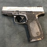 SMITH & WESSON SD40VE 40 Smith & Wesson - Image 3 of 5