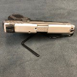 SMITH & WESSON SD40VE 40 Smith & Wesson - Image 5 of 5