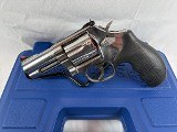 SMITH & WESSON 686 PLUS .357 MAG - Image 1 of 7