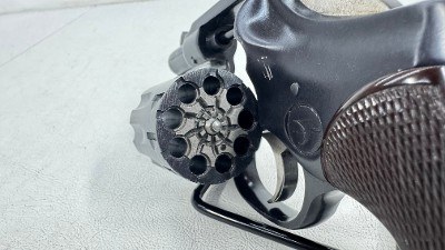 TAURUS 85 Ultra-Lite .38 SPL - Image 10 of 18