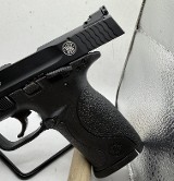 SMITH & WESSON M&P 22 COMPACT .22 LR - Image 4 of 6