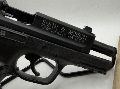 SMITH & WESSON M&P 22 COMPACT .22 LR - Image 5 of 6