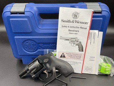 SMITH & WESSON 442 AIRWEIGHT .38 S&W - Image 1 of 3