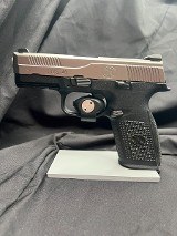FN FNS-40 40 Smith & Wesson - Image 4 of 5