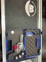 SMITH & WESSON 686-6 .357 MAGNUM .357 MAG - 1 of 2