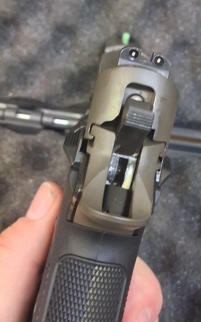 SIG SAUER P220 FULL SIZE LEGION 10MM - Image 3 of 3