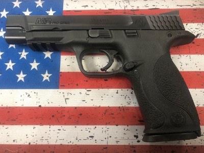 SMITH & WESSON M&P 9 PRO SERIES 178010 9MM LUGER (9x19 PARA) - Image 4 of 10