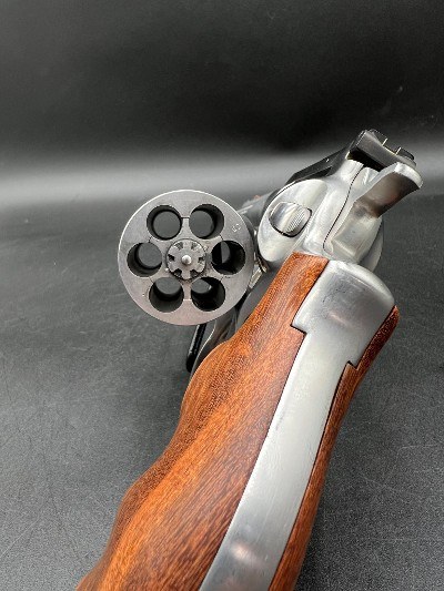 RUGER REDHAWK .44 MAGNUM - Image 3 of 5
