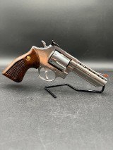 TAURUS 689 .357 MAG - 1 of 5