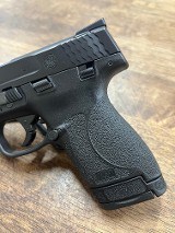 SMITH & WESSON M&P SHIELD 2.0 9MM LUGER (9x19 PARA) - 4 of 8
