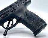 SMITH & WESSON M&P 40 .40 S&W - Image 4 of 10
