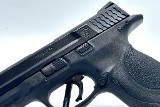 SMITH & WESSON M&P 40 .40 S&W - Image 3 of 10