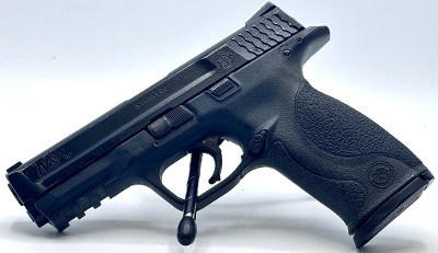 SMITH & WESSON M&P 40 .40 S&W - Image 1 of 10