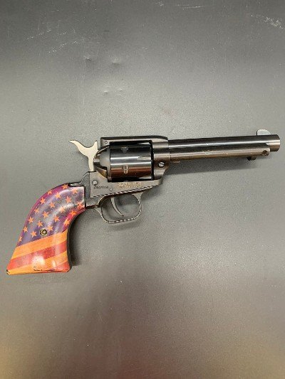 HERITAGE MFG. ROUGH RIDER US FLAG GRIPS .22 LR - Image 4 of 6