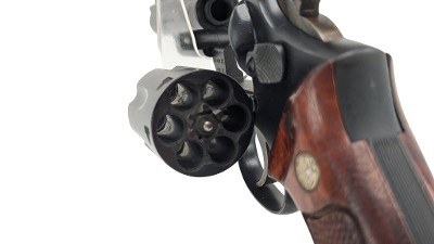 SMITH & WESSON Model 19 No Dash .357 MAG - Image 15 of 18