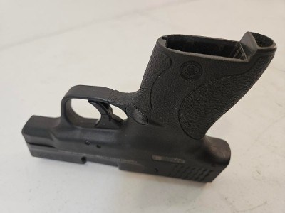 SMITH & WESSON M&P 40 SHIELD .40 S&W - Image 11 of 12