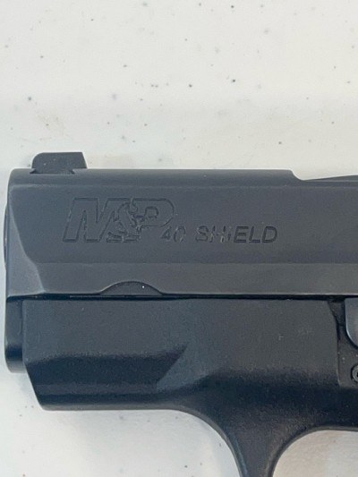 SMITH & WESSON M&P 40 SHIELD .40 S&W - Image 3 of 12