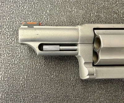 TAURUS JUDGE MAGNUM .45 LC/.410 GA - Image 8 of 12