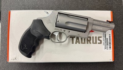 TAURUS JUDGE MAGNUM .45 LC/.410 GA - Image 1 of 12